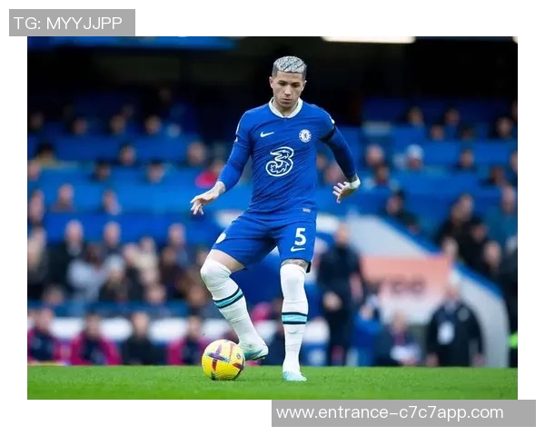 切尔西与热刺历史交锋数据分析及未来比赛预测探讨 切尔西与热刺历史交锋数据分析及未来比赛预测探讨